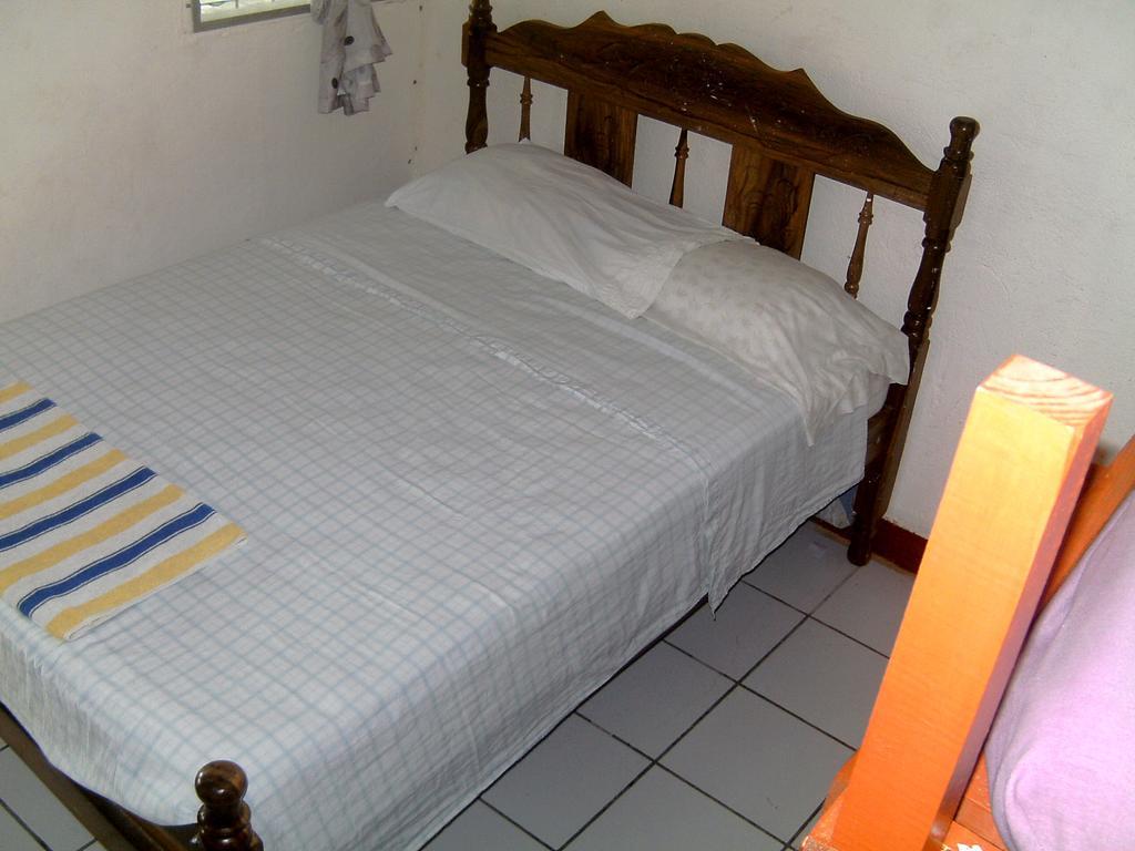 Hostel Tadeo San Juan Del Sur Rum bild