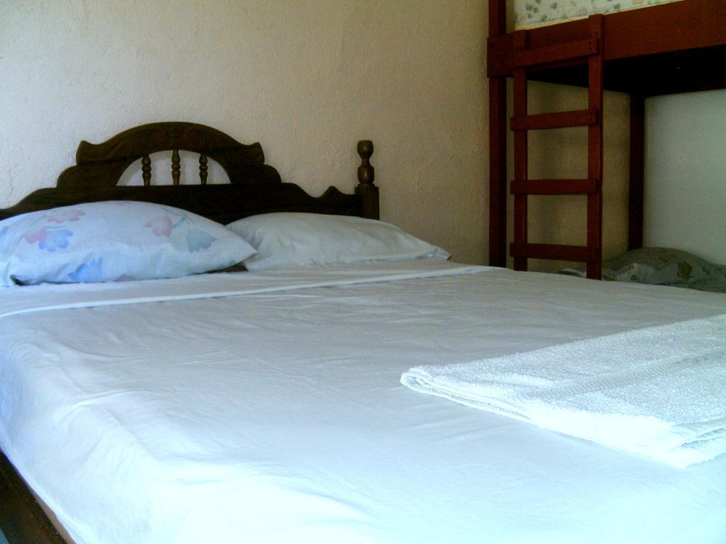 Hostel Tadeo San Juan Del Sur Rum bild